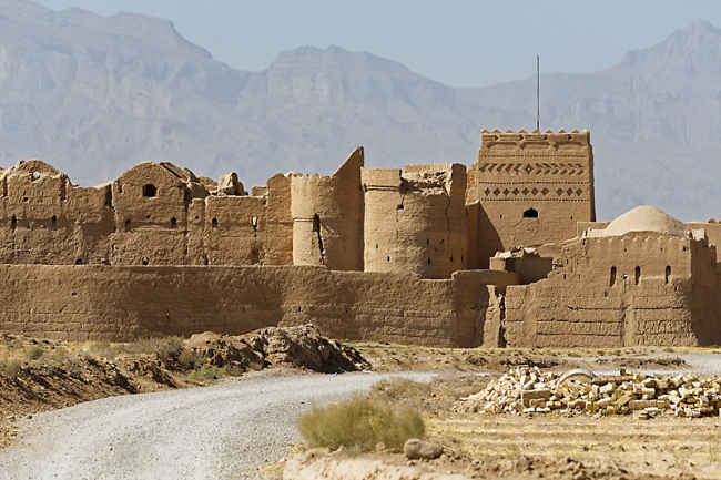 Mehriz-Caravanserail et fort de Saryazd-031